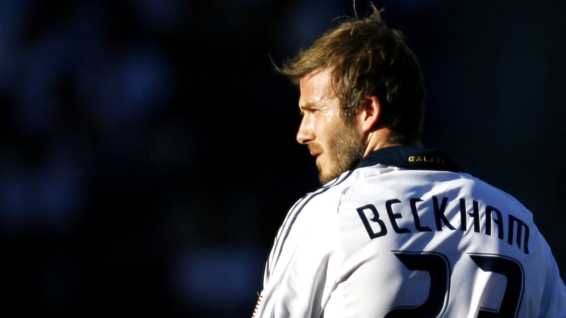 Faker操作技巧精湛无比,faker是怎么打职业的